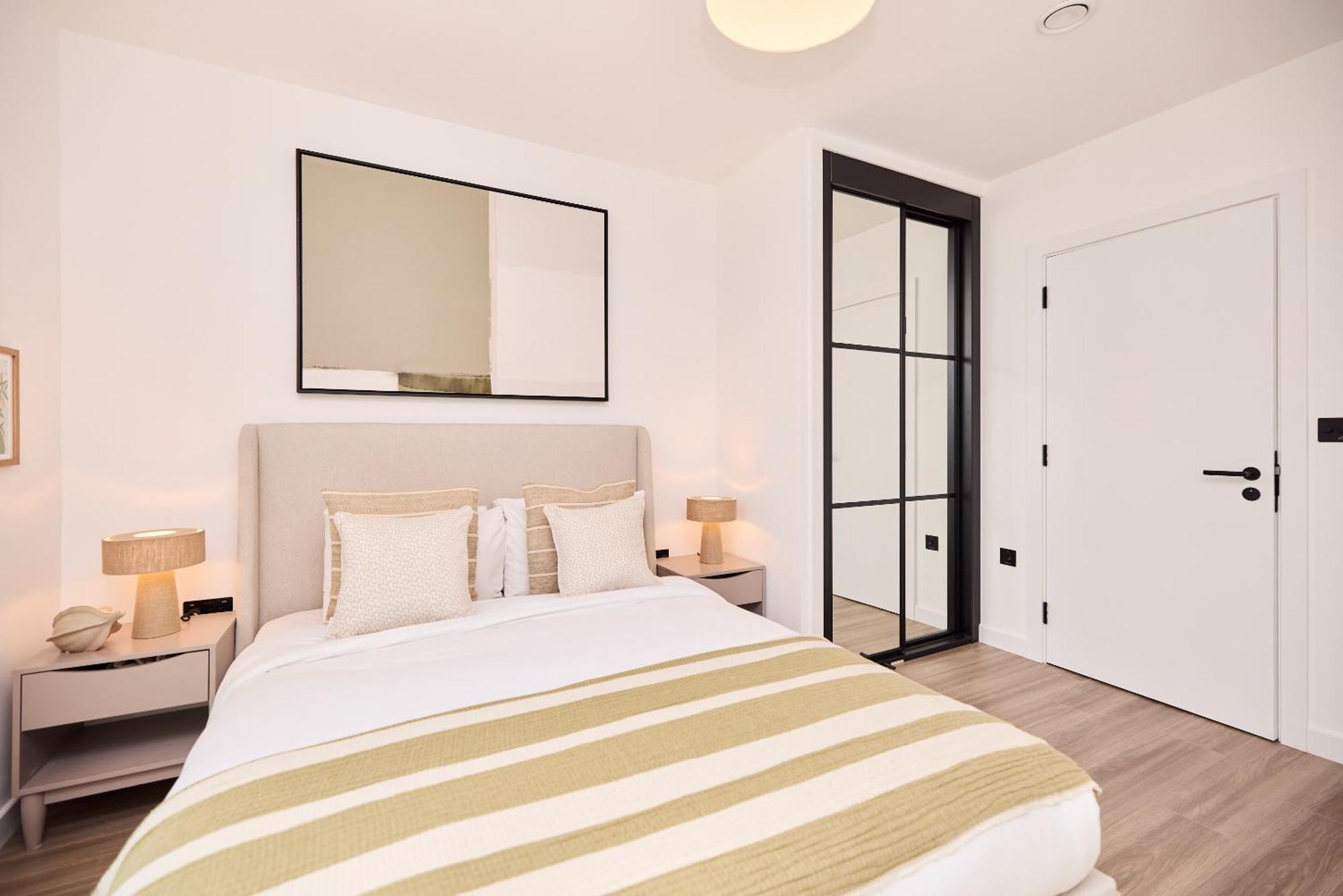 Апартаменты The Tottenham Wonder - Pleasing 2bdr Flat With Balcony Лондон
