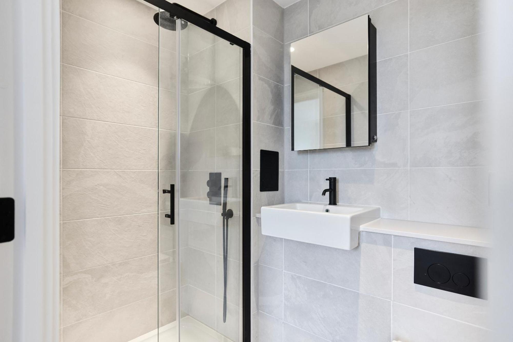 The Tottenham Wonder - Pleasing 2bdr Flat With Balcony Апартаменты
